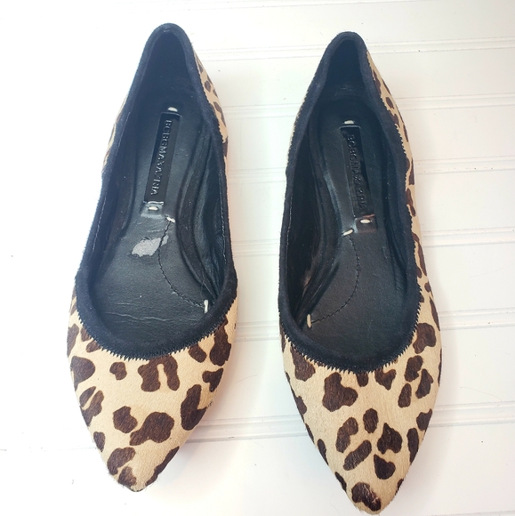 BCBGMaxAzria Shoes - BCBG Leopard Pointed Scrunch Flats SZ 6.5 NWOB